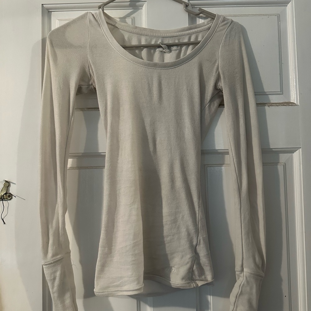 White scoop long sleeve